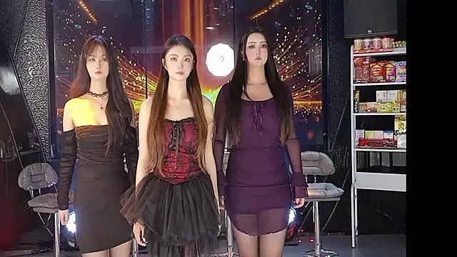 Snapshot of yueyutu888 chatting on 12-18-25, 06:08 yueyutu888 online show from 12-18-25, 06:08