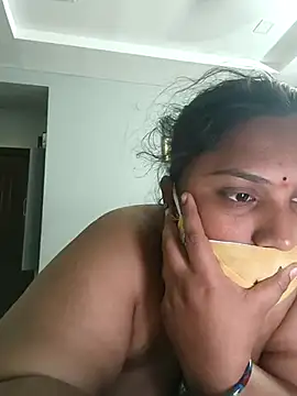 Snapshot of Telugumistress chatting on 05-20-26, 11:27 Telugumistress online show from 05-20-26, 11:27