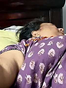 Snapshot of Telugumistress chatting on 05-26-26, 12:45 Telugumistress online show from 05-26-26, 12:45