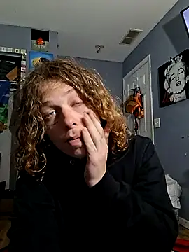 Snapshot of boolboy27 chatting on 07-24-26, 02:37 boolboy27 online show from 07-24-26, 02:37
