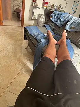 Snapshot of Vergacorta0111 chatting on 12-17-25, 03:40 Vergacorta0111 online show from 12-17-25, 03:40