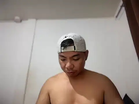 Snapshot of chubbybear_08 chatting on 02-12-26, 02:12 chubbybear 08 online show from 02-12-26, 02:12