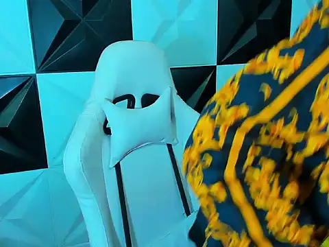 Boy tatto77 online show from 12-20-25, 06:37