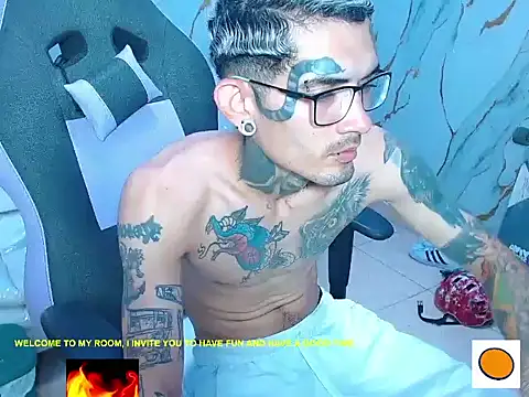 Boy tatto77 online show from 02-17-26, 05:52