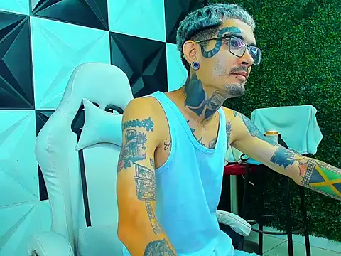 Boy tatto77 online show from 02-20-26, 05:46