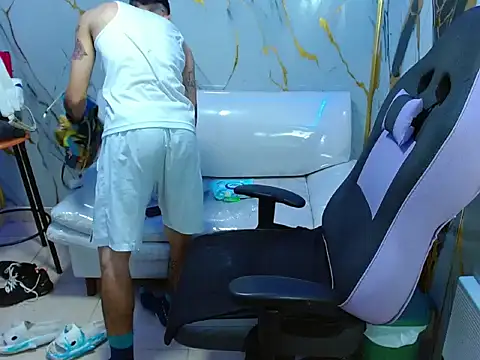 Boy tatto77 online show from 04-24-26, 12:07