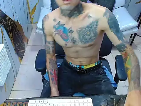 Boy tatto77 online show from 06-10-26, 12:04
