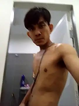 spitspittonmyface online show from 12-18-25, 03:40