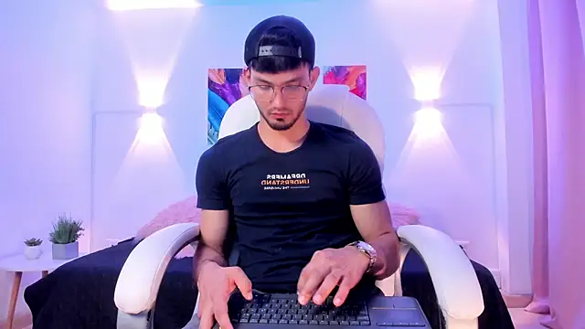 HarryFosster online show from 06-27-26, 01:17