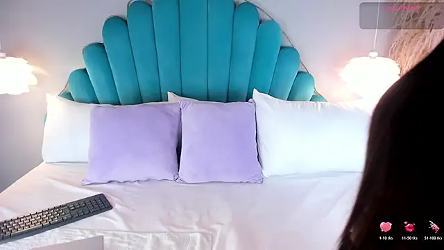 Snapshot of FiorelaSton chatting on 01-12-26, 10:37 FiorelaSton online show from 01-12-26, 10:37