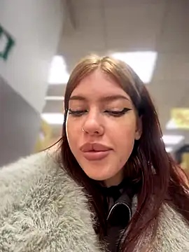 JeanGraay online show from 12-22-25, 01:52