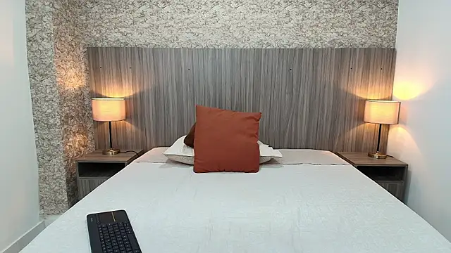 Snapshot of zoe_bermudez chatting on 12-23-25, 11:08 zoe bermudez online show from 12-23-25, 11:08