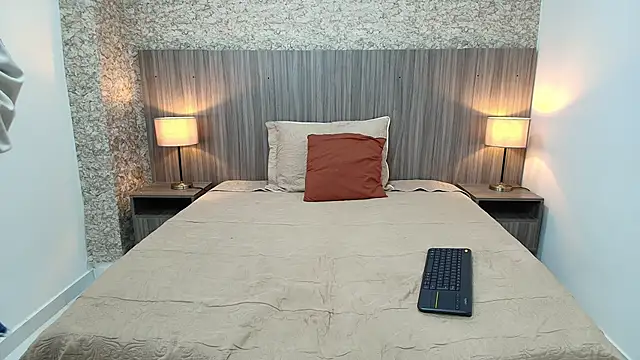 Snapshot of zoe_bermudez chatting on 01-09-26, 11:24 zoe bermudez online show from 01-09-26, 11:24