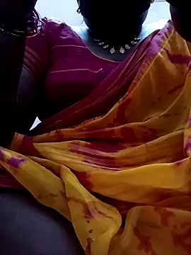 Snapshot of sirisha__9 chatting on 02-10-26, 05:06 sirisha 9 online show from 02-10-26, 05:06