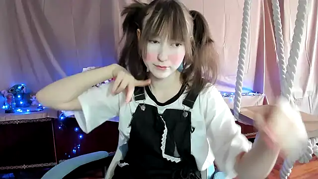 Snapshot of Yoonhee_ki chatting on 01-15-26, 12:43 Yoonhee ki online show from 01-15-26, 12:43