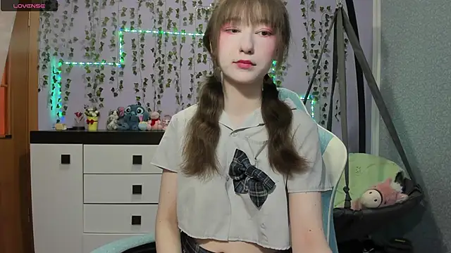 Yoonhee ki online show from 06-29-26, 02:17