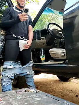 Snapshot of PIGHIGHDIRTY_p0 chatting on 02-18-26, 07:10 PIGHIGHDIRTY p0 online show from 02-18-26, 07:10