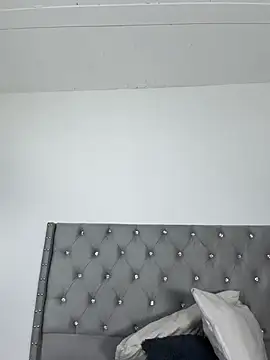 izzybelmonth12 online show from 03-21-26, 08:01