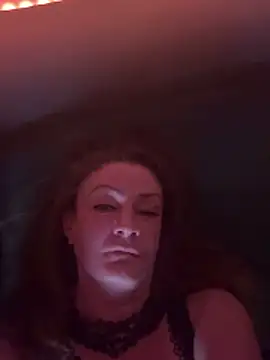 Snapshot of HotMilfLily chatting on 12-20-25, 11:39 HotMilfLily online show from 12-20-25, 11:39