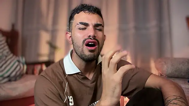 Snapshot of juancho_hairy chatting on 02-03-26, 06:22 juancho hairy online show from 02-03-26, 06:22