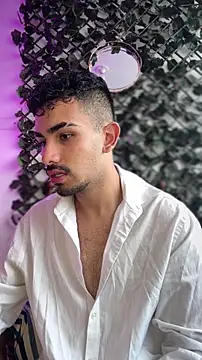 Snapshot of juancho_hairy chatting on 03-20-26, 05:07 juancho hairy online show from 03-20-26, 05:07