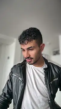 Snapshot of juancho_hairy chatting on 03-24-26, 05:07 juancho hairy online show from 03-24-26, 05:07