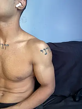 Snapshot of Maicol_xxxx chatting on 02-07-26, 03:38 Maicol xxxx online show from 02-07-26, 03:38