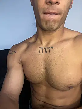 Snapshot of Maicol_xxxx chatting on 02-19-26, 12:45 Maicol xxxx online show from 02-19-26, 12:45