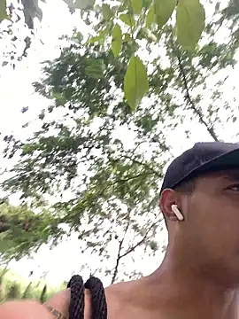 Snapshot of Maicol_xxxx chatting on 02-21-26, 03:24 Maicol xxxx online show from 02-21-26, 03:24