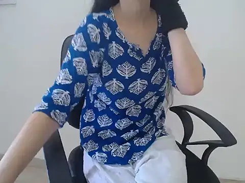 Farhana beautyfull online show from 04-16-26, 04:57