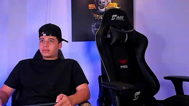 Snapshot of konaland chatting on 01-13-26, 05:13 konaland online show from 01-13-26, 05:13