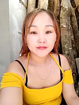 Snapshot of yula-bi chatting on 05-12-26, 10:34 yula-bi online show from 05-12-26, 10:34