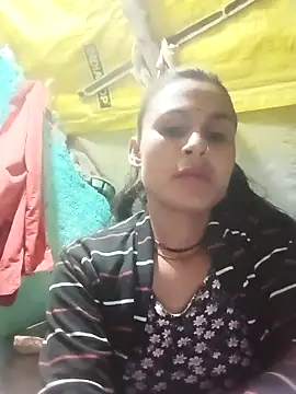 Snapshot of Cuty_priti chatting on 02-01-26, 04:16 Cuty priti online show from 02-01-26, 04:16