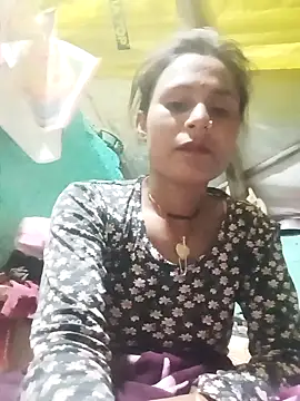 Snapshot of Cuty_priti chatting on 02-12-26, 04:24 Cuty priti online show from 02-12-26, 04:24