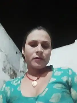 Snapshot of Cuty_priti chatting on 07-04-26, 04:57 Cuty priti online show from 07-04-26, 04:57