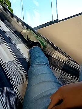 Snapshot of mel-0987 chatting on 04-04-26, 09:34 mel-0987 online show from 04-04-26, 09:34