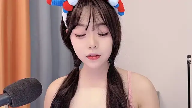 smalldaisy online show from 02-08-26, 01:31