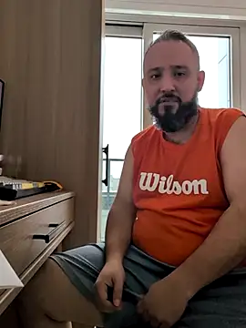 Hairy bear86 online show from 03-06-26, 07:43