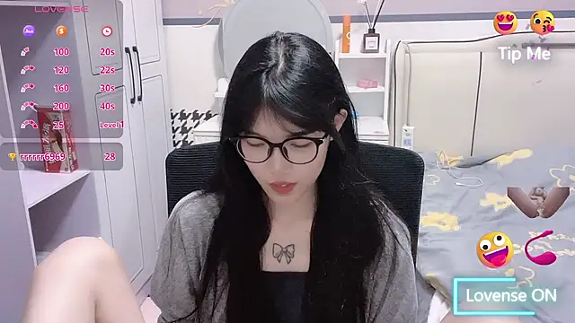 zhnmjx2025 online show from 04-18-26, 12:20