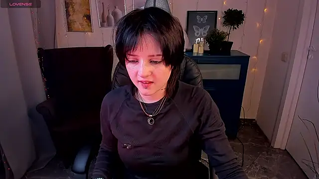 SarahShelby online show from 02-03-26, 10:53