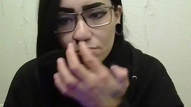 Snapshot of GabbyDaniella chatting on 01-07-26, 10:01 GabbyDaniella online show from 01-07-26, 10:01