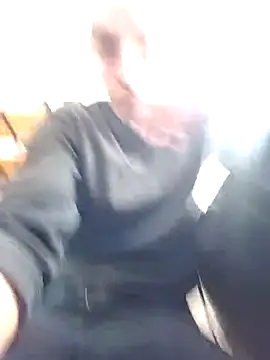 Snapshot of Amante_viajero chatting on 12-19-25, 07:54 Amante viajero online show from 12-19-25, 07:54