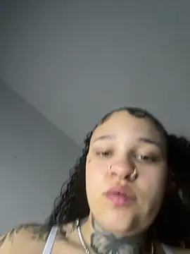 urprettygirlleenay online show from 03-05-26, 10:06