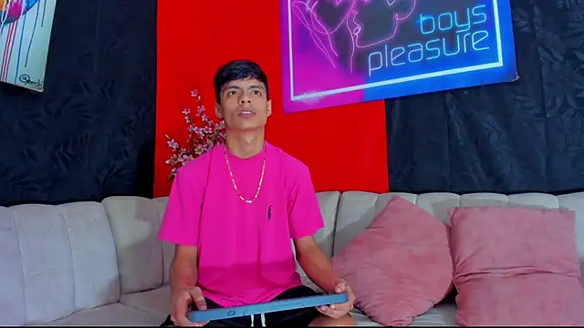 BrownieLoverss online show from 01-06-26, 01:53