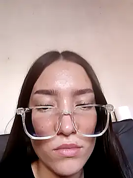 Shei00000 online show from 12-19-25, 07:32