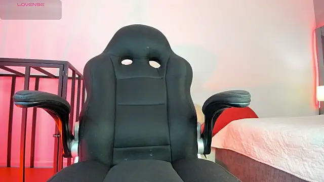 Charlotteinpole online show from 02-13-26, 04:08