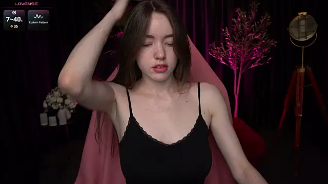 Velouraa online show from 03-21-26, 10:57