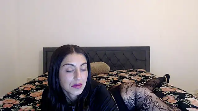 Snapshot of Stella_John chatting on 09-16-25, 05:19 Stella John online show from 09-16-25, 05:19