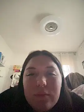 Snapshot of lillymalefica chatting on 12-20-25, 07:59 lillymalefica online show from 12-20-25, 07:59