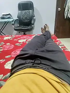 hydhunk26 online show from 12-22-25, 04:09